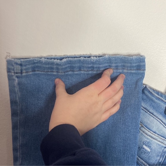 KanCan Mid Rise Distressed Exposed Button fly Flare jeans light wash size 31 - Picture 11 of 13